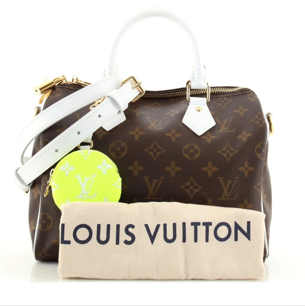 BNEW UNUSED LOUIS VUITTON OFF WHITE ADJUSTABLE CROSSBODY LEATHER STRAP GOLD HW - Picture 3 of 10